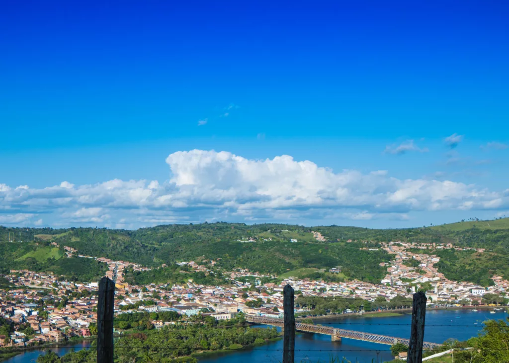 Cachoeira und der Fluss Paraguaçu von São Félix aus gesehen, Bahia